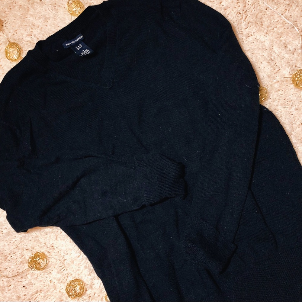 cashmere navy sweater from gap